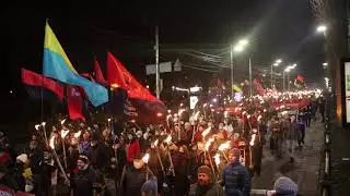 Бандеровцы. Нічна смолоскипна хода українських націоналістів - бандерівців в День народження Бандери