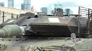 Танк Leopard 2A6 ВСУ на Поклонной горе. Выставка трофеев СВО в Москве в парке Победы.