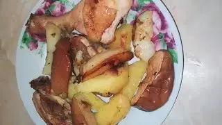 Картофель по домашнему с курицей и яблоками/Жаркое с курицей и яблоками