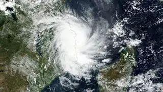 Powerful Cyclone Kenneth hits Mozambique