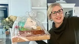 СЫН ВЫИГРАЛ В ЛОТО. ФРАНЦУЗЫ И ИХ ХОББИ. ГАРДЕРОБ УМЕНЬШАЕТСЯ