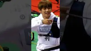 look like i need to train with v too#dynamicd#btsv#v#youtube funny shorts#💜🤣😂🤣#v#dynamic d😂🤣😳