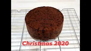 How to make a 6 inch Traditional British Christmas Cake - For Beginners