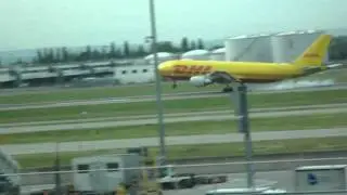 DHL 737 LHR landing