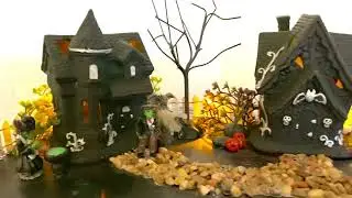 Miniature Halloween Village Haunted Spooky Town Tour for Kids Mini Witch Wear Wolf Creepy Display