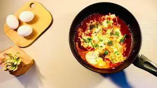 Spicy Spanish Tomato Skillet With Eggs And Cheese