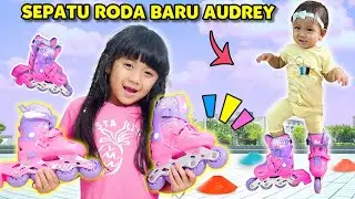 SAMANTHA SURPRISE ADIK BAYI AUDREY SEPATU RODA PINK SPESIAL 😍 BORONG SEPATU RODA BARU SAMPAI HABIS