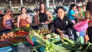 Walking In Thai Local Market, Thai Street Food In Bangkok, Thailand