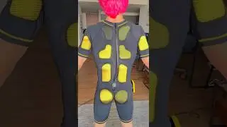 Compré un traje especial para ponerme súper FUERTE 🔥💪🏼😱 “30 Minutes Fit”