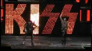 2009.11.06 KISS - Shout It Out Loud (Stageshot, Live in Chicago, IL)