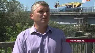 Новая световая иллюминация на мосту через Днестр
