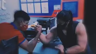 Arm Wrestling - STRONG WOMAN vs. MAN 💪