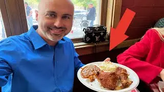 I found the BEST FRIED CHICKEN in TEXAS!