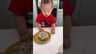 Baby ranks every donut flavor (Best of Hungry FAM, 5.2M views)