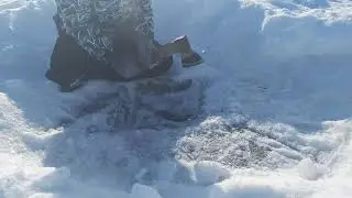 Рубим прорубь на озере в селе Белоногово. 25.01.2020
