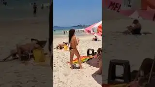 🇧🇷 Copacabana Beach A Hot Day