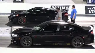 C8 Corvette vs Charger SRT - drag racing