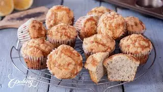 Lemon Poppy Seed Crumble Muffins - Easy Recipe