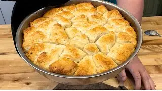 Mouthwatering 3-Ingredient Garlic Bread - Canned Biscuit Dough Recipe