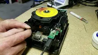 Nintendo GameCube Disk wont spin! Lets Repair it!