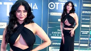 Soundarya Sharma का Short Black Outfit में दिखा Most Revealing Look | Lehren Small Screen