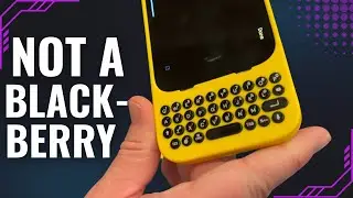 A Physical Keyboard for iPhone! CLICKS Keyboard Case!