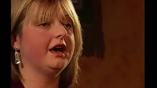 Caitlín Triall - Aoife Ní Fhearraigh (Live)