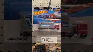 Hot Wheels Optimus Prime Track Fleet 