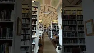 best hidden library in Oxford?! 🤫📚 