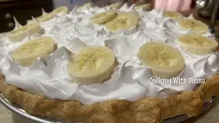 How To Make DELICIOUS Banana Cream Pie