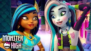 Frankie and Cleo Relationship Sparks?? ⚡| Monster High