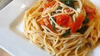 PASTA WITH BASIL, PARMESAN CHEESE AND CHEERY TOMATOES