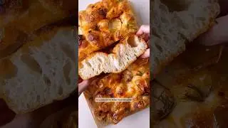 The Easiest No-Knead Focaccia Recipe!#homemade#focaccia#easyrecipe#sourdough#bread#shorts#tutorial