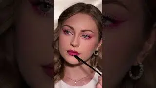 Твій strawberry makeup 🍓