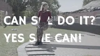 How a SOLO FEMALE moves her CANAL BOAT up a Lock