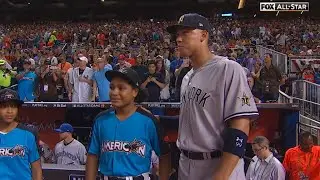 2017 ASG: AL All-Star starters get introduced