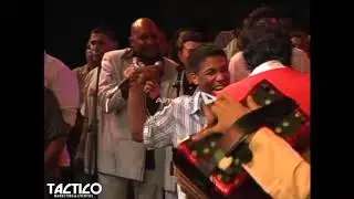 Diomedes Díaz & Kaleth Morales - Tú eres la reina (En vivo Bucaramanga) HD