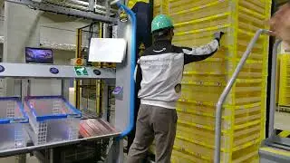 Amazon千葉みなとFC ピッキングステーションでの作業