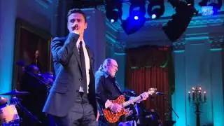 Justin Timberlake and Steve Cropper Perform 