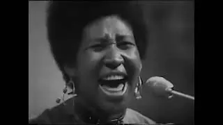 Aretha Franklin - Don't Play That Song (LIVE)