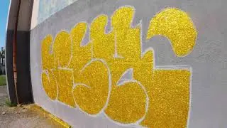 Tesh - Pure Gold Throwup Glitter Graffiti