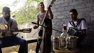 Corrido de Osvaldo Guido - Luis Chávez - Música en vivo