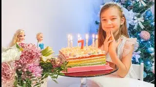 ВЛОГ / День Рождения / Кате 7 лет / Много подарков / Реакция / Новые покупки одежды / Сыр в духовке)