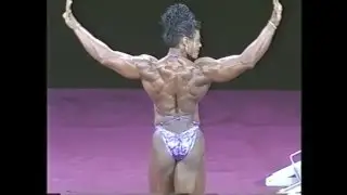 Lesa Lewis Ms. Olympia 2001