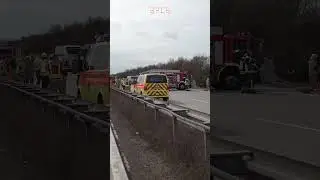 ‼️SCHRECKLICHES UNGLÜCK‼️Flixbus kippt auf A9 um❌️Tote und Verletzte bei Unfall nahe Leipzig🚨