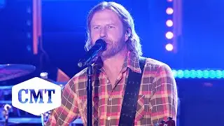 Dierks Bentley Performs 