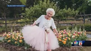 Family sets up photoshoot for their grandma's 90th birthday