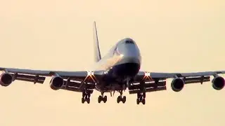 ✈Подпрыгнула передняя стойка. Боинг 747 Трансаэро на посадке в Домодедово