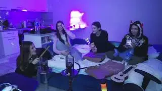 КАЯ И КАТЯ ХОТЯТ ПОПРОБЫВАТЬ В ЖОПУ
