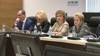 Волгоградские депутаты испытали приятный шок от коллективного просмотра послания президента